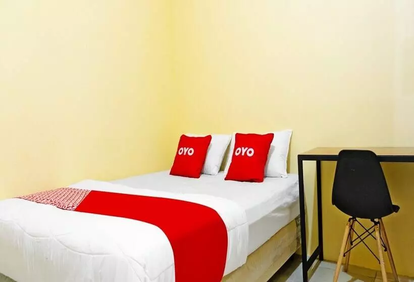 ホテル Spot On 91402 Home 59 Tegal Danas