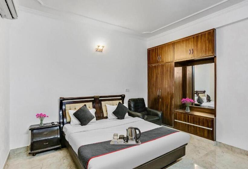 호텔 Townhouse 1071  Metro Inn Residency