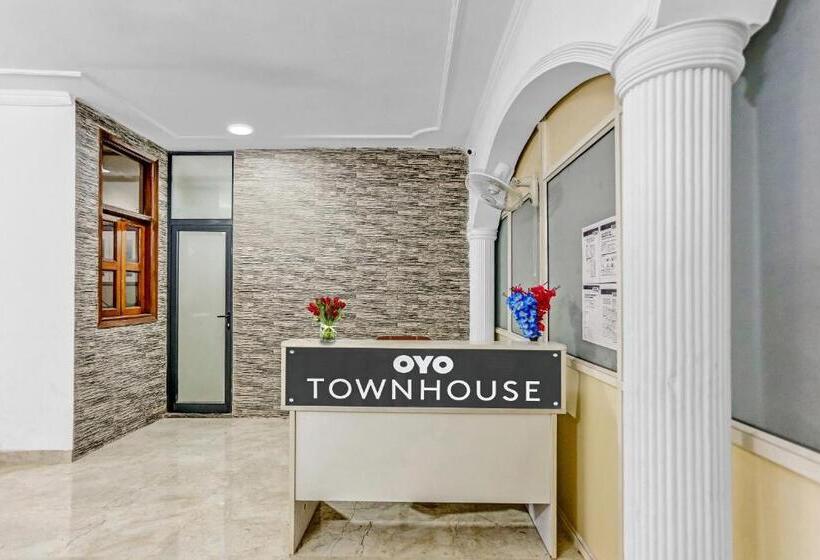 호텔 Townhouse 1071  Metro Inn Residency