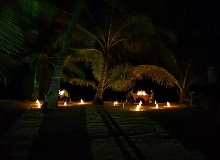 Hotelli White Coral Beach Resort