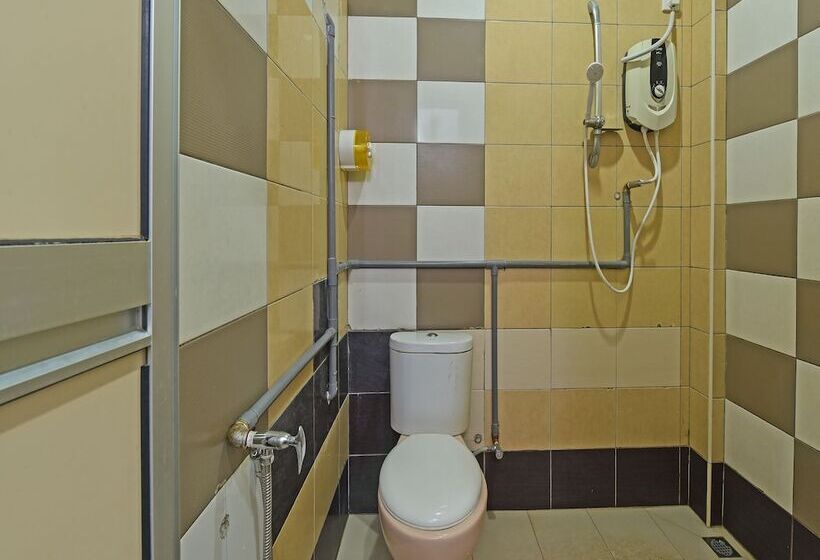 Oyo 90559 Ummul Motel C Mart