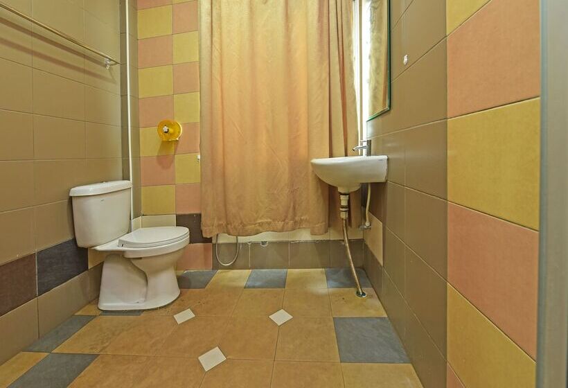 Oyo 90559 Ummul Motel C Mart