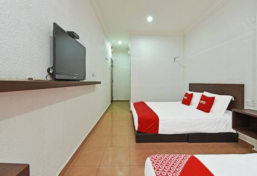 Oyo 90559 Ummul Motel C Mart