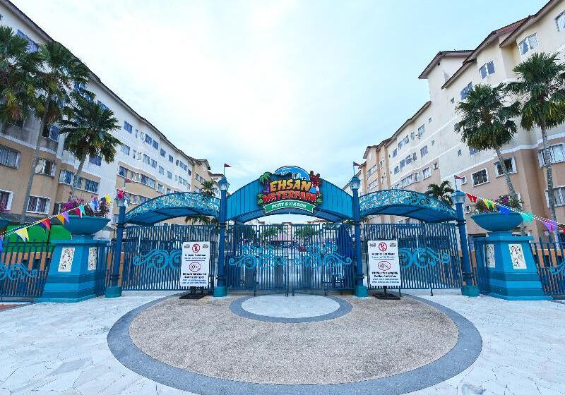 Oyo 90559 Ummul Motel C Mart