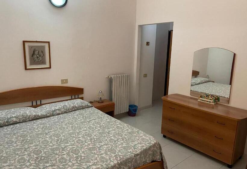 פנסיון Villa Capozza Maria Greca