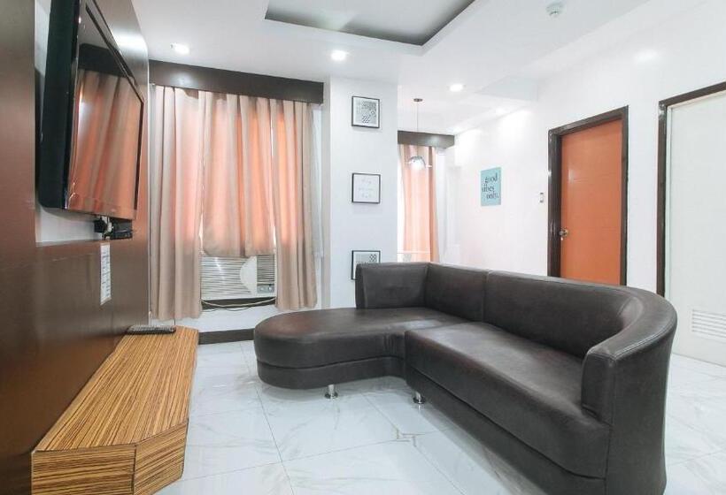 Hotell 153 Silverio Suites Paranaque City