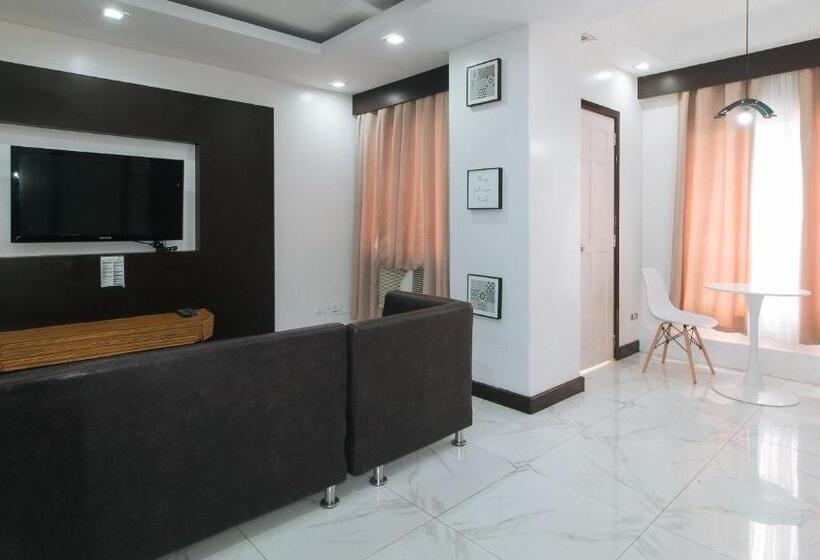 Hotell 153 Silverio Suites Paranaque City