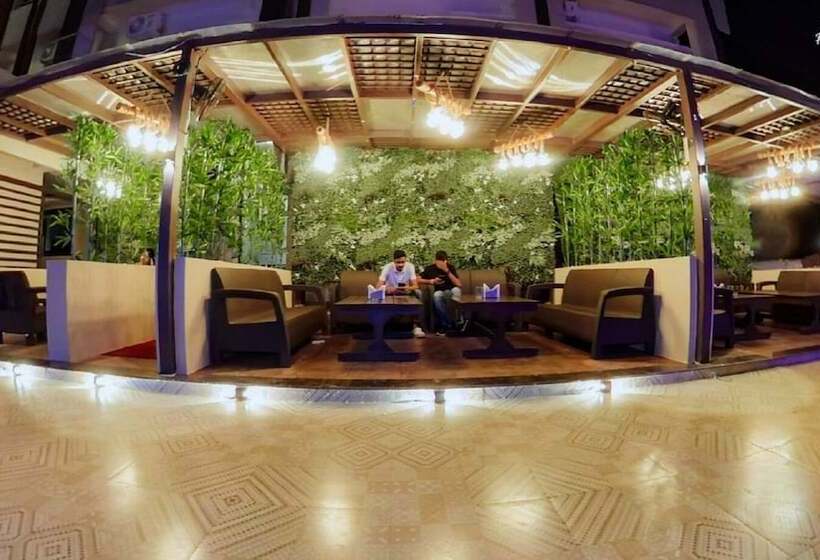 Hotelli Bajaj S Karwan Inn