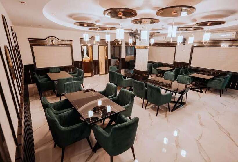 Hotelli Bajaj S Karwan Inn