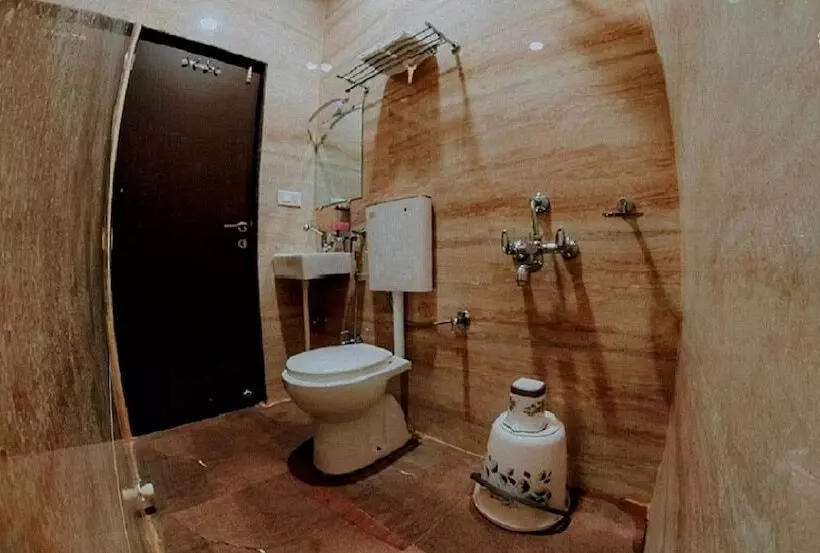 Hotelli Bajaj S Karwan Inn