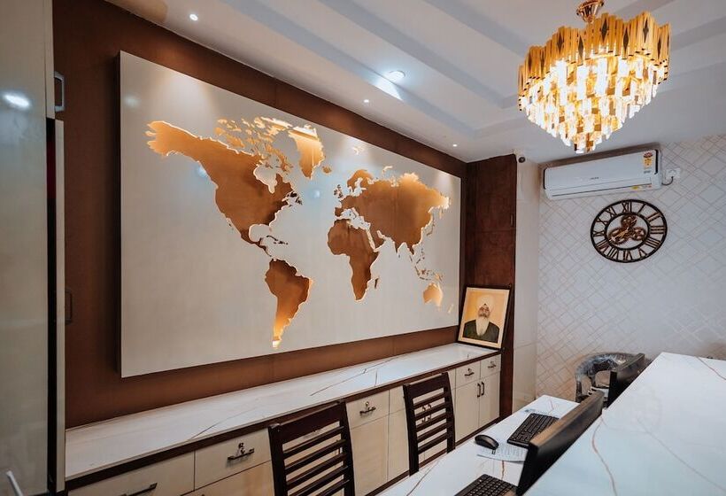 Hotelli Bajaj S Karwan Inn