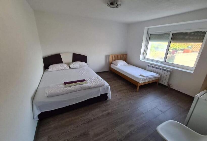 هتل کپسول M2 Sobe