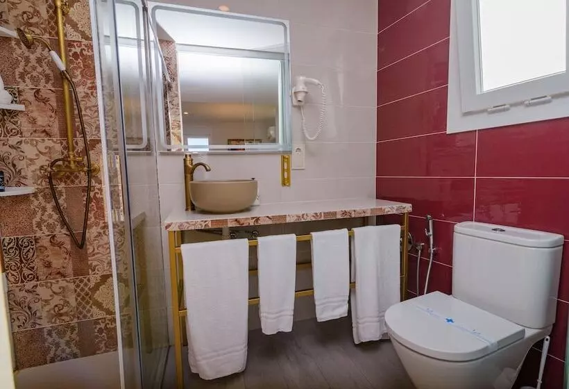 Отель Clopy Rocamar