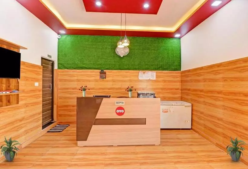 Hotelli Oyo 85578 The Royal Plaza