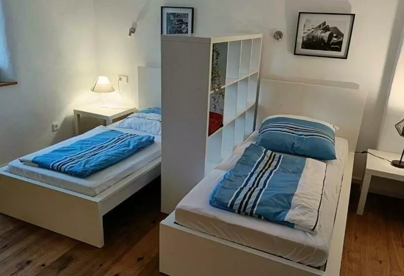 Apartments & Möblierte Zimmer In Kahl Am Main, Kontaktloser Self Check In, W Lan, Schreibtisch, Dusc