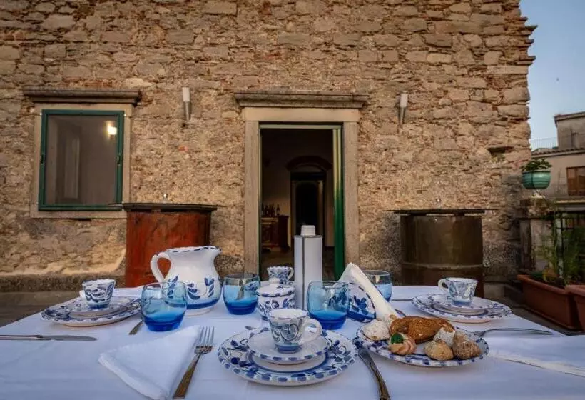 تختخواب و صبحانه Palazzo Restifa Bnb