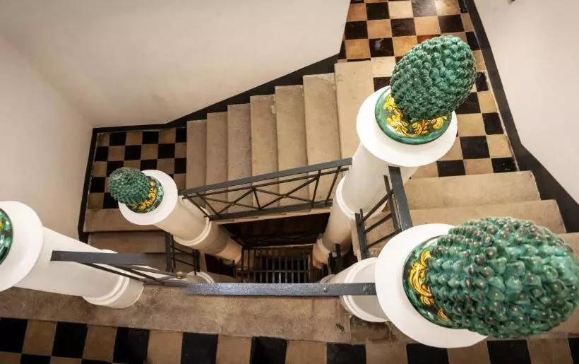 تختخواب و صبحانه Palazzo Restifa Bnb