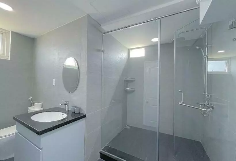 Căn Hộ 4 Phòng Ngủ View Biển   Sông Mường Thanh Luxury Khánh Hòa Cầu Trần Phú