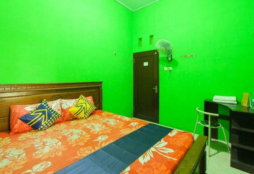 펜션 Kampung Osing Inn