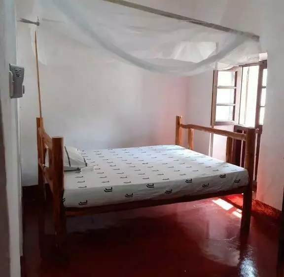 پانسیون Uko Uko House