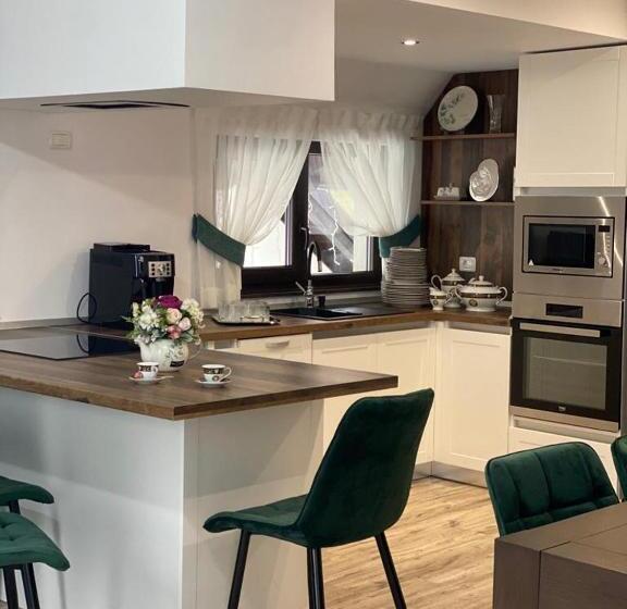 Pensiunea Casa Zanet