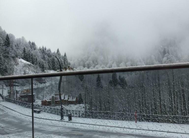 민박 Ayder Doruk Otel