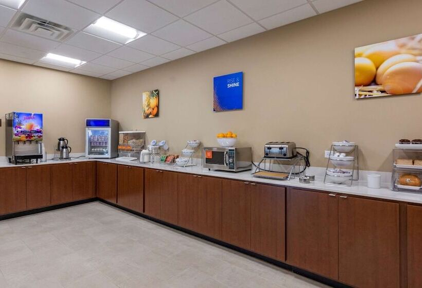 فندق Comfort Inn & Suites