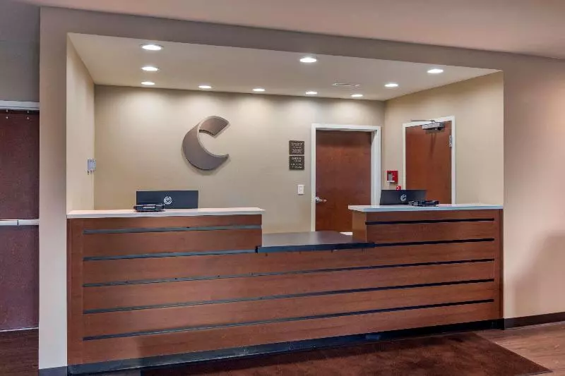 ホテル Comfort Inn & Suites