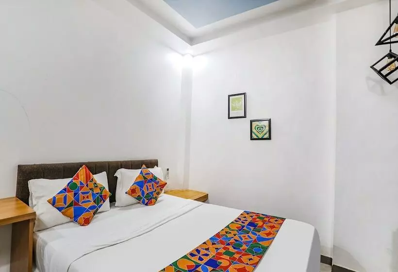 Hotelli Fabexpress Pramila Prakash