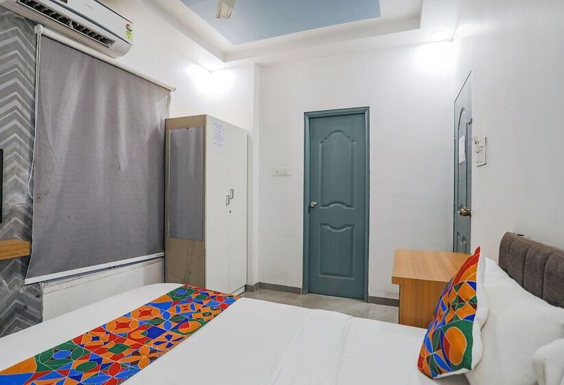 Hotel Fabexpress Pramila Prakash