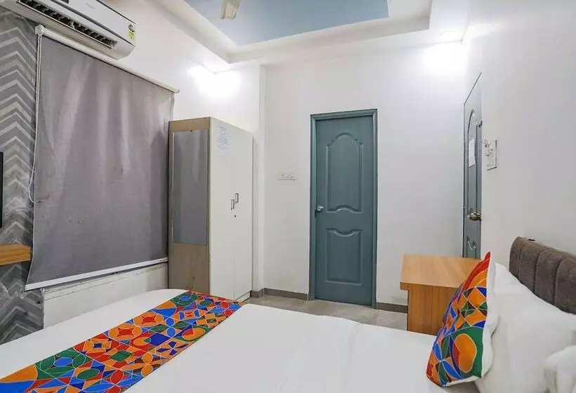 Hotelli Fabexpress Pramila Prakash