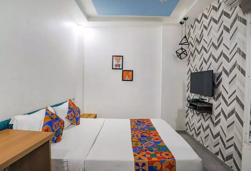 Hotelli Fabexpress Pramila Prakash