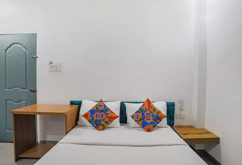 Hotelli Fabexpress Pramila Prakash