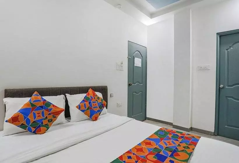 Hotelli Fabexpress Pramila Prakash