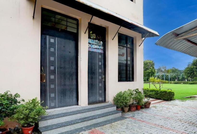 ホテル Spot On Prithvi Garden