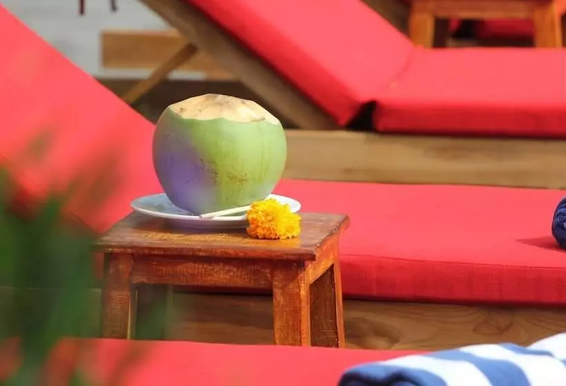 هتل Tanta Escape By Pramana Villas