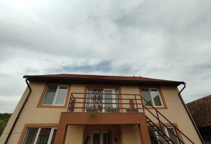 پانسیون Casa Dugălie