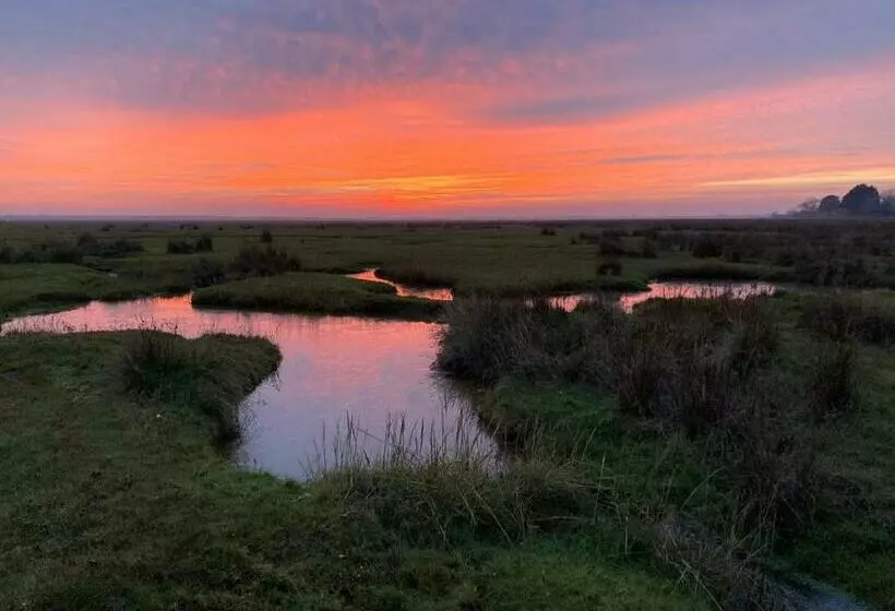 Aamiaismajoitus (B&B) Cottage Des Mézières