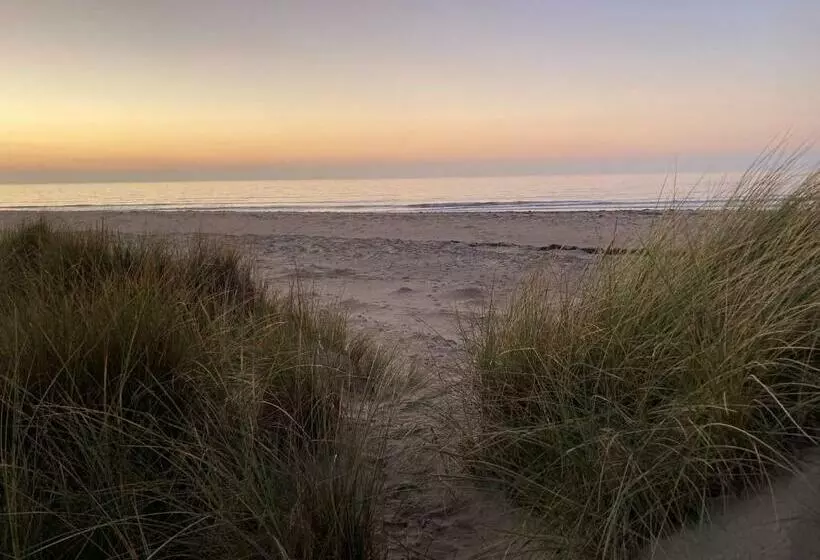 Aamiaismajoitus (B&B) Cottage Des Mézières