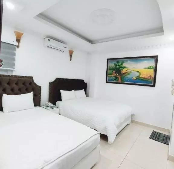 Golden Rose Premium Hotel Hanoi