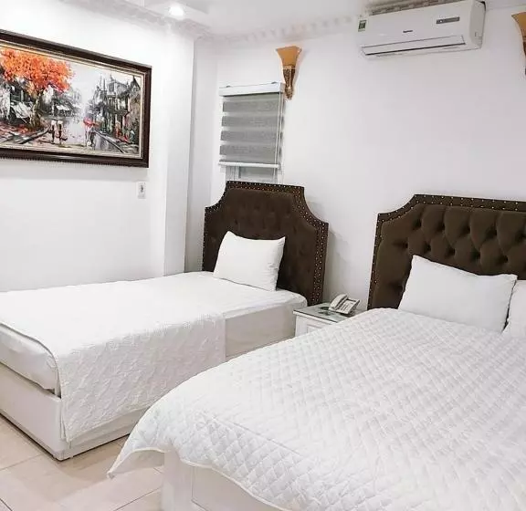 Golden Rose Premium Hotel Hanoi
