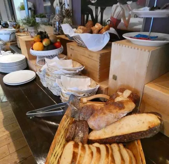 ホテル Limmathof Baden   Boutique Haus & Spa