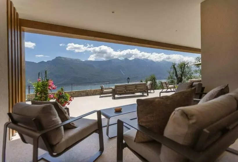 Hotelli Llac Living Nature