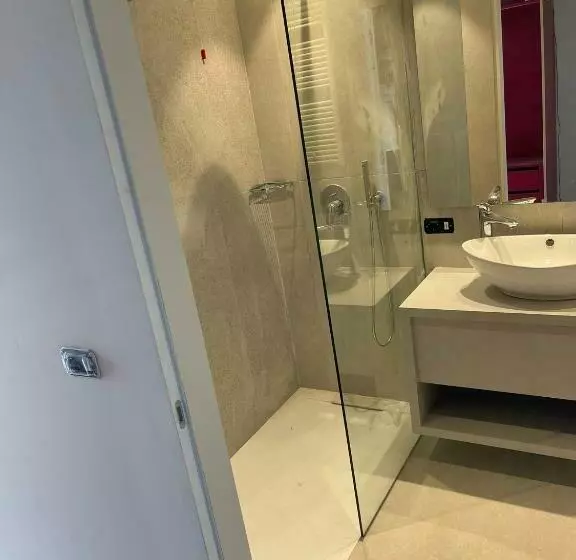 Hotelli Llac Living Nature