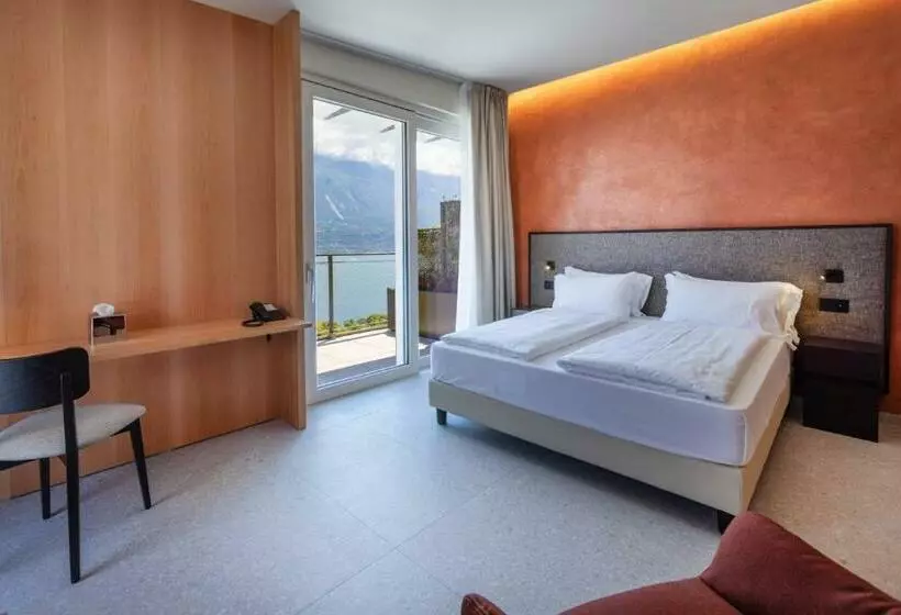 Hotelli Llac Living Nature