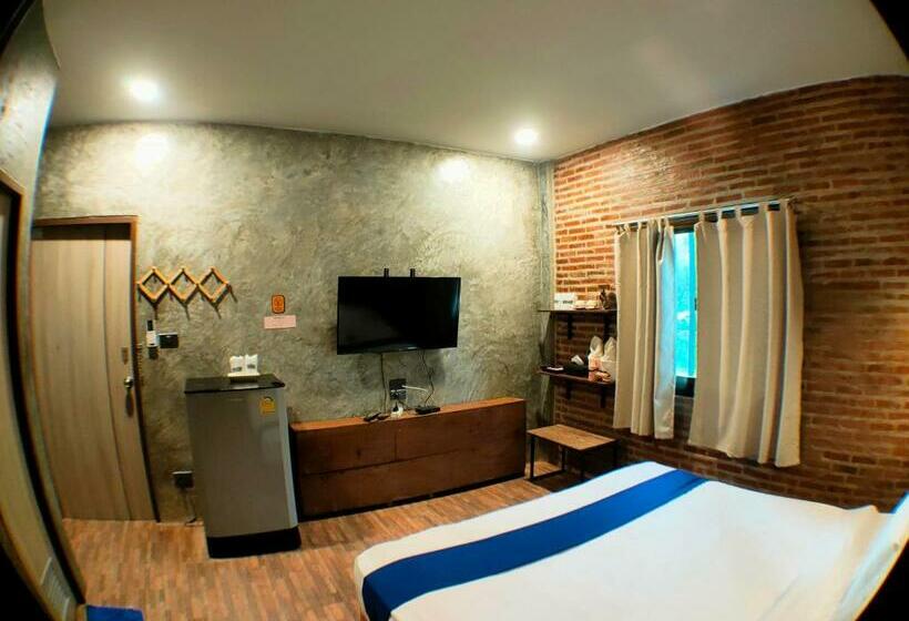 Pensionat บ้านพักเรือนแก้ว แม่สรวย