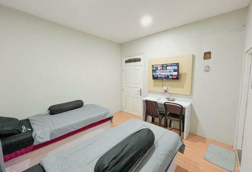 Pensjonat Azalea Guest House Syariah Tanjung Tabalong