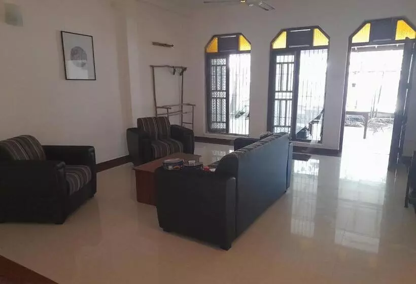 ペンション Mealanie S House