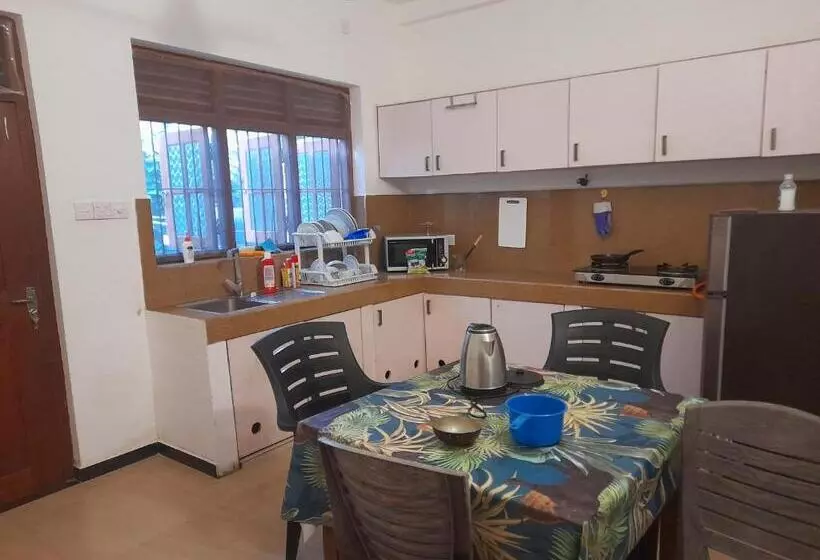 ペンション Mealanie S House