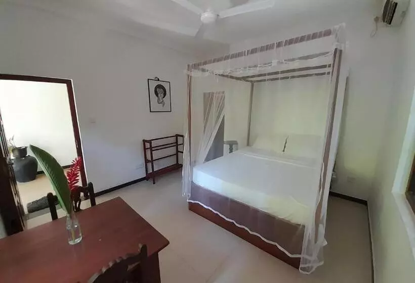 ペンション Mealanie S House